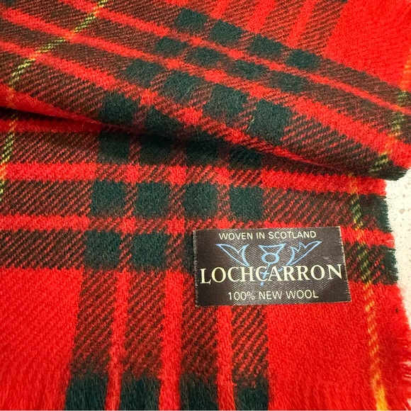 Lochcarron Scotland 100% New Wool Tartan Scarf Red Plaid Holiday Winter 11x53 - Picture 2 of 6